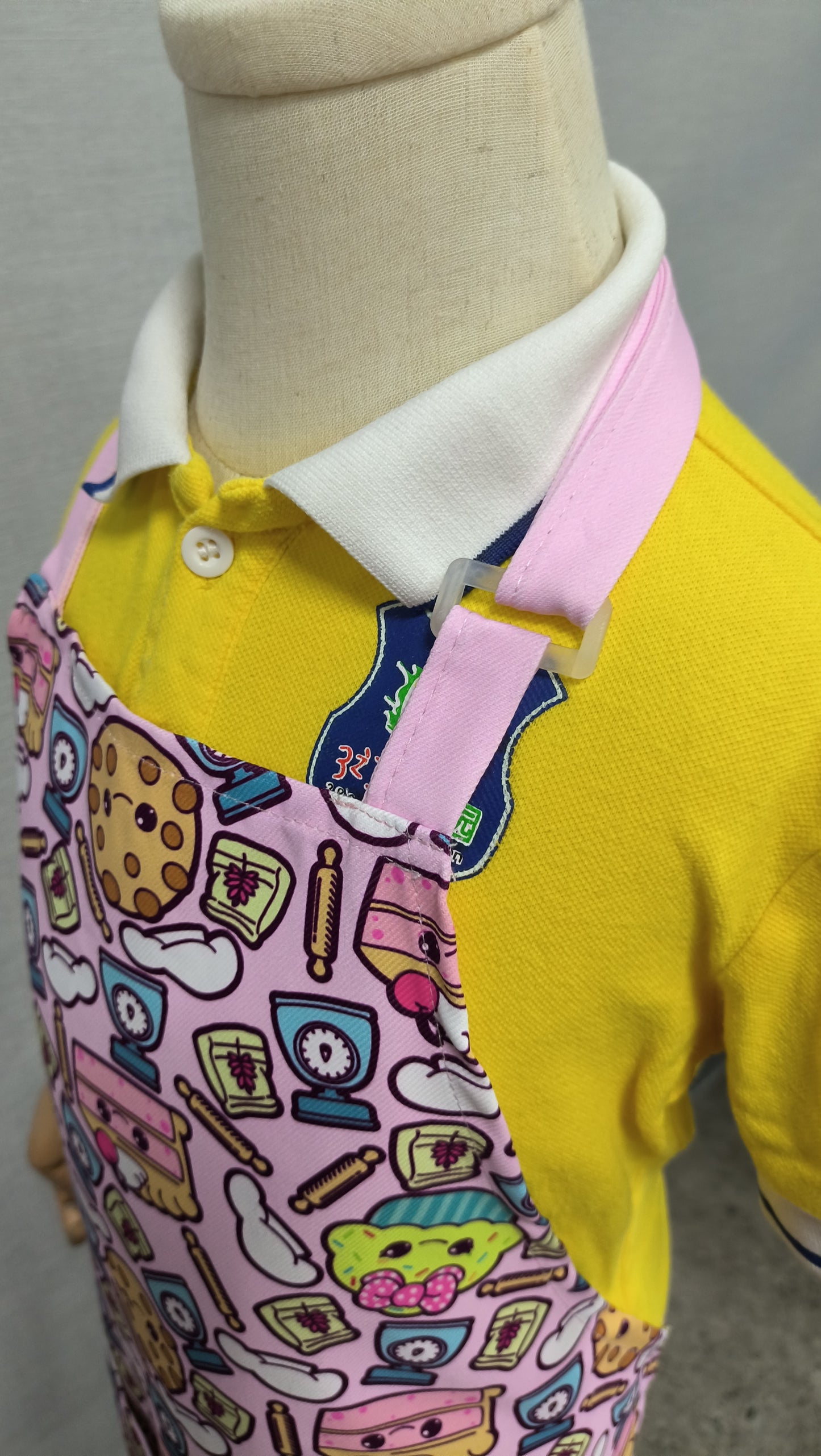 Pink children's cute waterproof  apron and hat