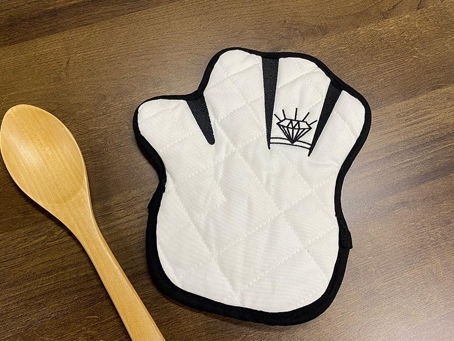 Premium BBQ Gloves-EAPRON- Apron, Oven mitt, Pot holder, Tea towel, Table cloth