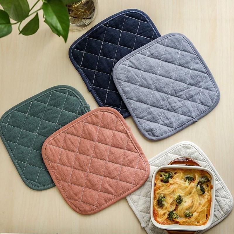 All You Need To Know About China Pot Holders And Best China Pot Holder Maker-kitchen textile,apron,oven mitt,pot holder,tea towel,hairdressing cape
